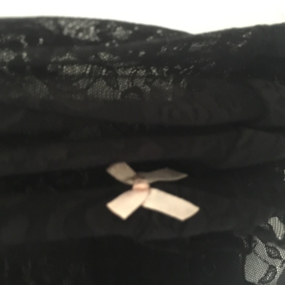 Black lace camisole - Picture 6 of 6